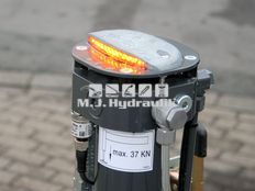 Böcker AHK30 Trailerkran/trailerlift