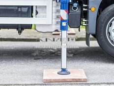 Böcker AK 42/4000 lastbilkran/lastbillift