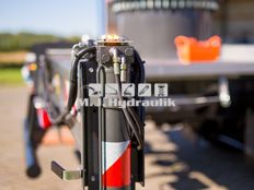 Böcker AK 42/4000 lastbilkran/lastbillift