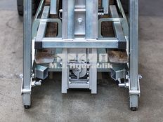 Böcker ALP materialehejs LM S4 750 (7.49m/300 kg)